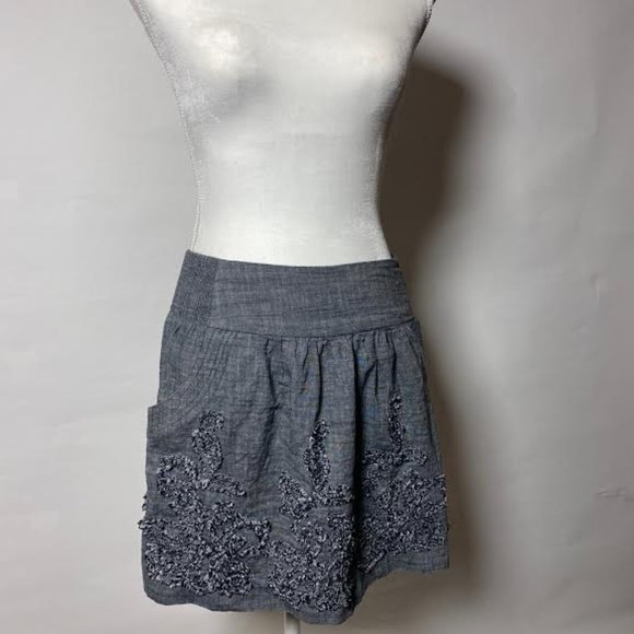 NEW STOOSHY Women Gray Chambray Elastic Waist Shag Applique Mini Skirt w Pockets - Picture 7 of 10